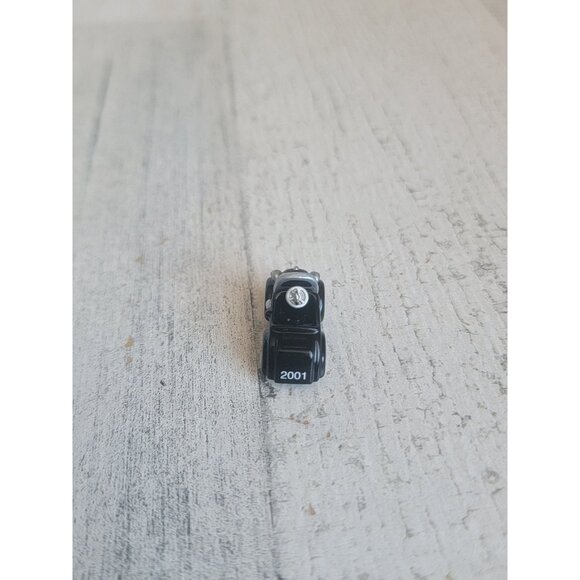 Hallmark 1937 Garton Ford ornament Xmas miniature car - Picture 6 of 6